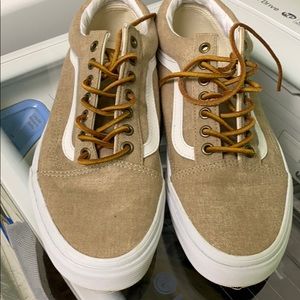 Vans women’s size10 Men’s size 8.5